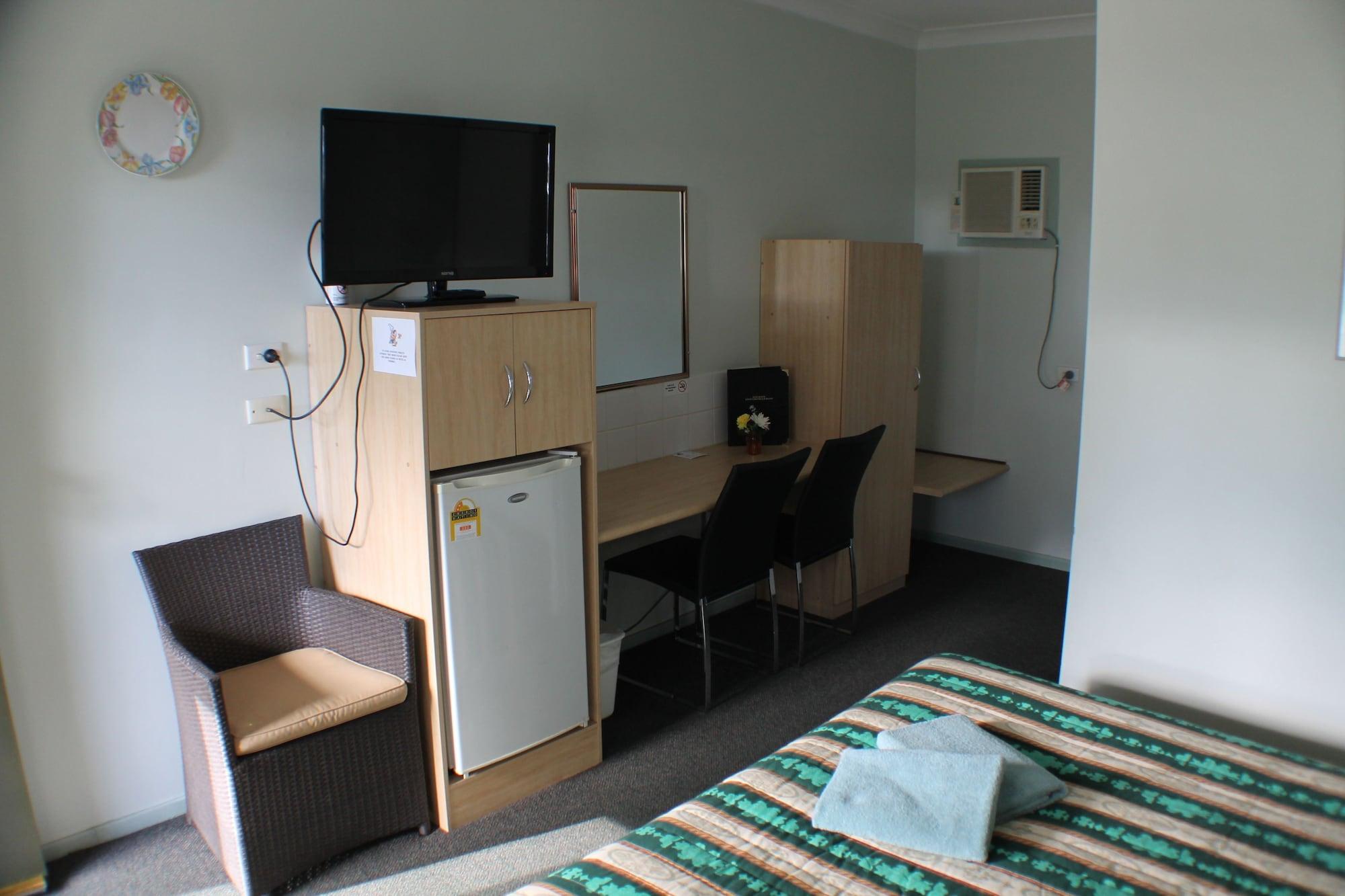 Lake Forbes Motel Экстерьер фото