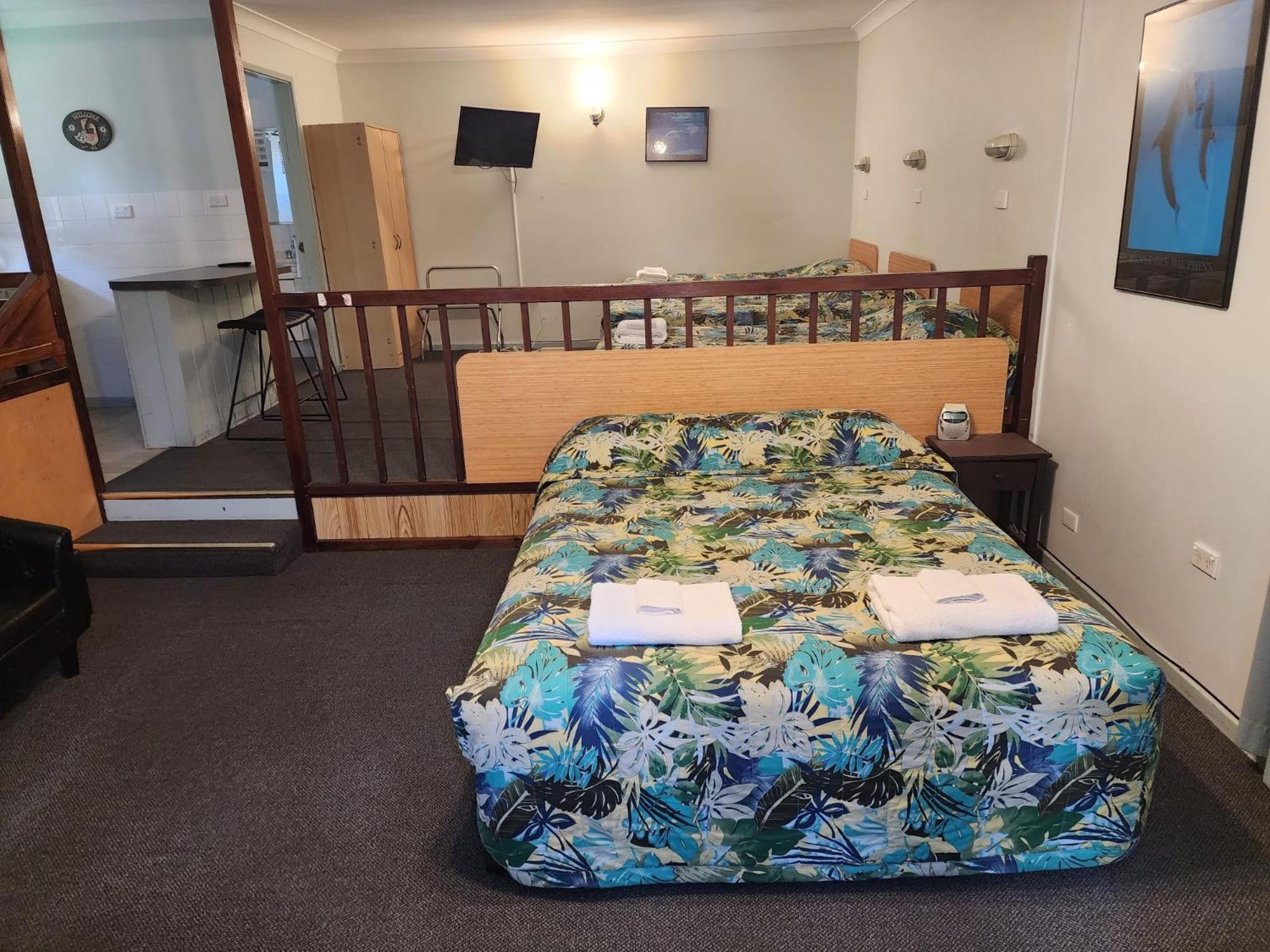 Lake Forbes Motel Экстерьер фото