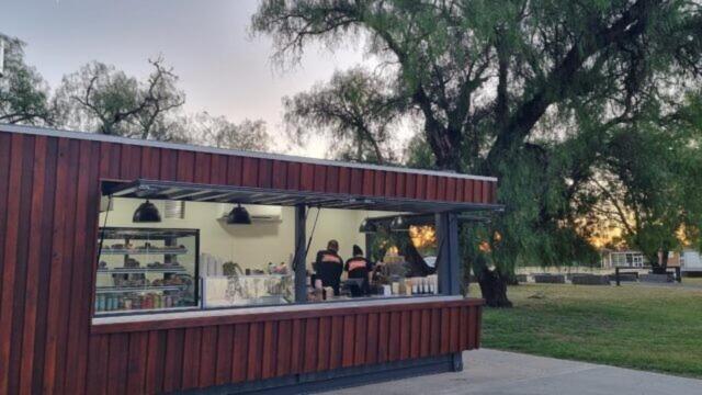 Lake Forbes Motel Экстерьер фото