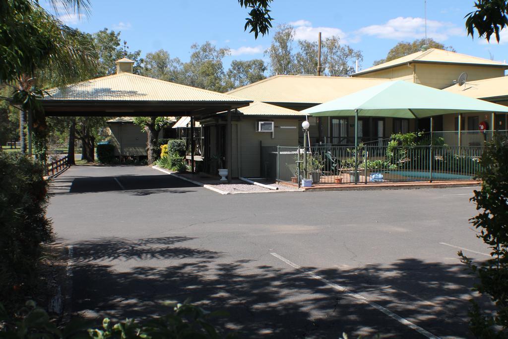 Lake Forbes Motel Экстерьер фото